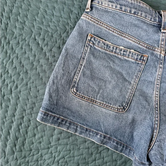 Madewell Denim Emmett Short: Patch Pocket / Sz 29 - Picture 5 of 5